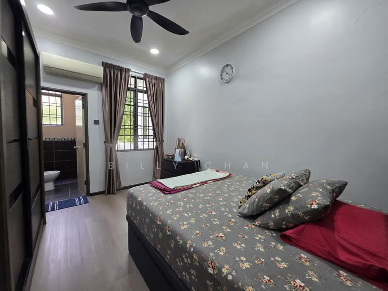 Rumah Teres 2 Tingkat untuk Dijual di Alam Damai (Cheras) - Billy Chan - Bedroom - PropertyGuru.com.my