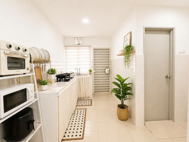 2-storey Terraced House for Sale in Sungai Buloh (Selangor) - Fazie Noor - Kitchen - PropertyGuru.com.my