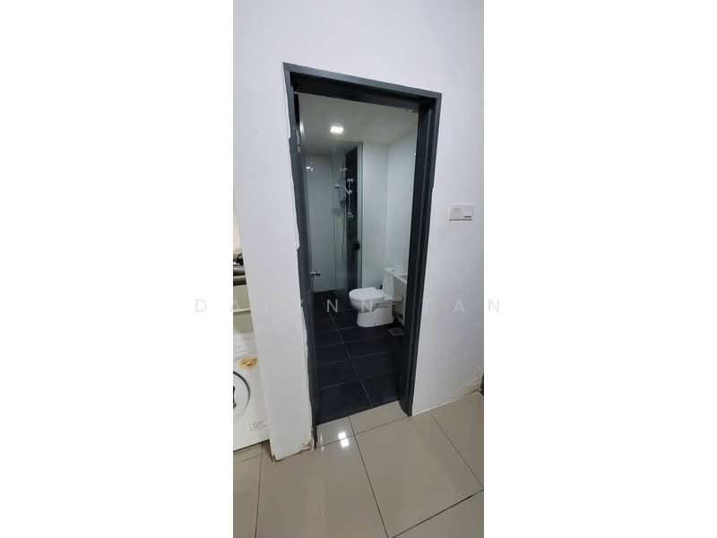 Service Residence for Sale at Menara Suria (V12) - Dalynn Tan - Bathroom - PropertyGuru.com.my