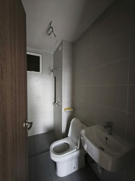 Servis Apartment untuk Dijual di TRELLIS RESIDENCES - San . - Bathroom - PropertyGuru.com.my
