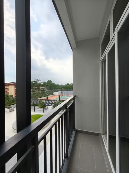 Servis Apartment untuk Dijual di TRELLIS RESIDENCES - San . - Balcony - PropertyGuru.com.my
