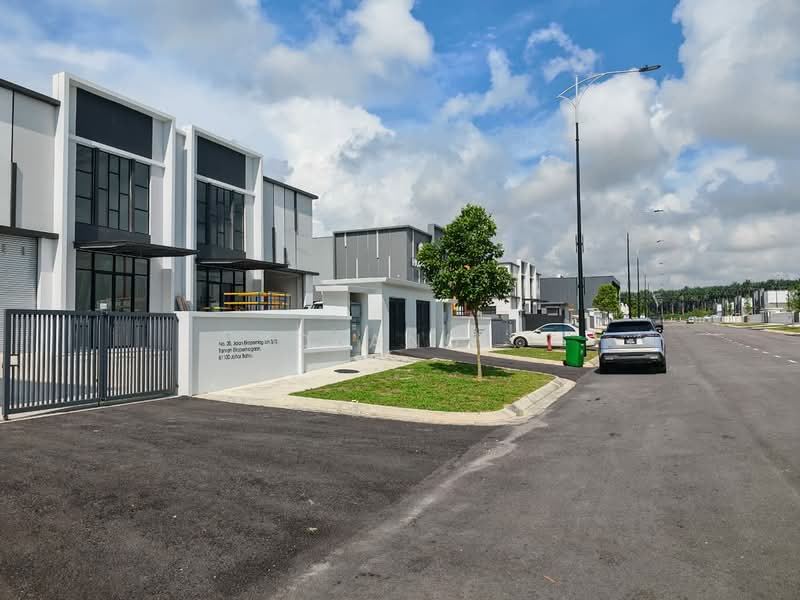 Cluster Factory for Rent in Eco Business Park 1 (Johor Bahru) - Yoland . - Exterior - PropertyGuru.com.my