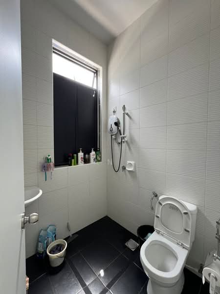 Terraced House for Sale in Kota Masai (Pasir Gudang) - San . - Bathroom - PropertyGuru.com.my