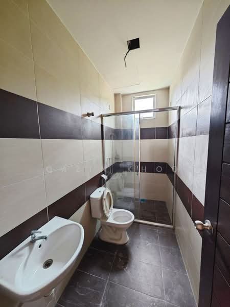 2-storey Terraced House for Sale in Taman Meru (Ipoh) - Qazin Khoo - Bathroom - PropertyGuru.com.my