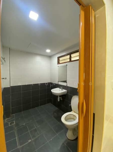 Rumah Teres 2 Tingkat untuk Dijual di Bandar Menjalara (Kuala Lumpur) - Wilson Wong - Bathroom - PropertyGuru.com.my