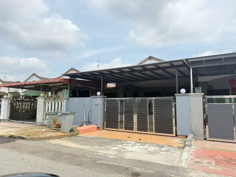 1.5-storey Terraced House for Sale in Taman Perling (Perling) - Eva Siow - PropertyGuru.com.my