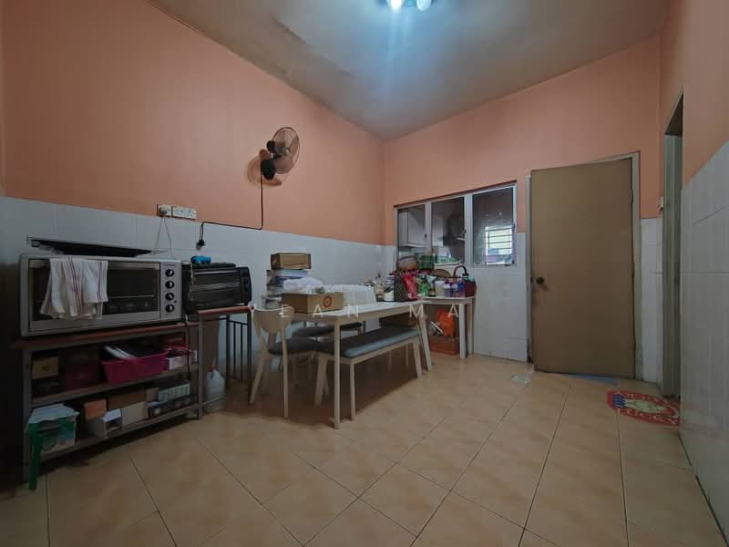 Rumah Teres untuk Dijual di Taman Tun Perak (Rawang) - Yean Ma - Kitchen - PropertyGuru.com.my