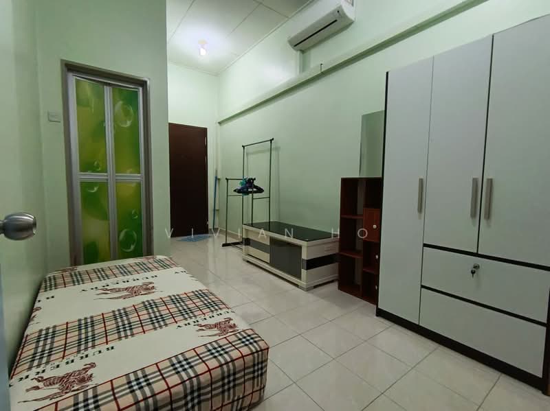 2-storey Terraced House for Sale in Taman Tasik Prima (Puchong) - Vivian Ho - Bedroom - PropertyGuru.com.my