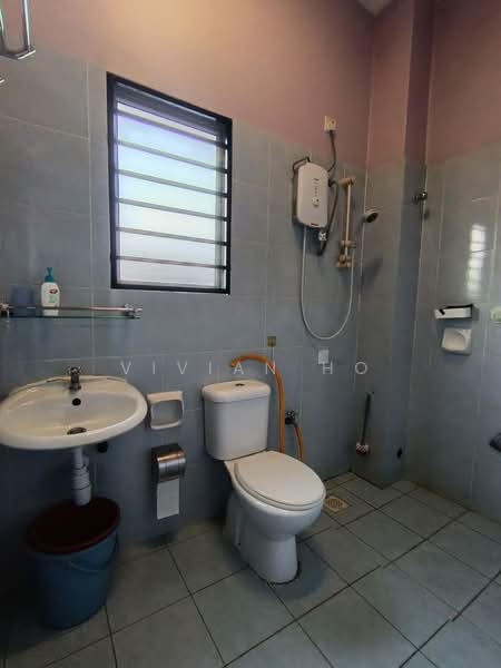 2-storey Terraced House for Sale in Taman Tasik Prima (Puchong) - Vivian Ho - Bathroom - PropertyGuru.com.my