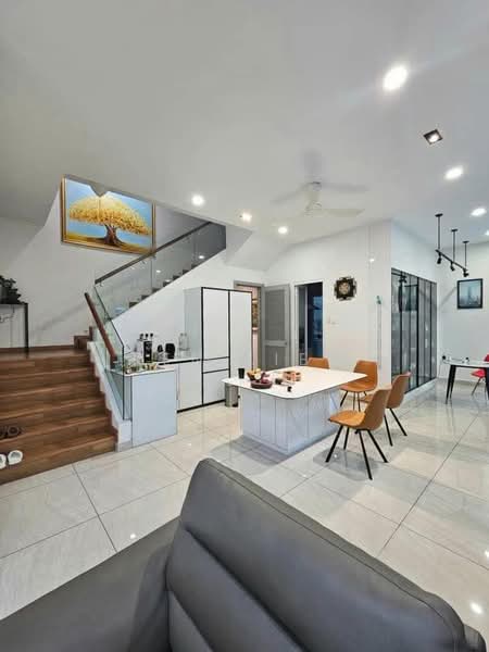 Rumah Berkembar untuk Dijual di Taman Molek (Johor Bahru) - Ken Liew - Living Room - PropertyGuru.com.my