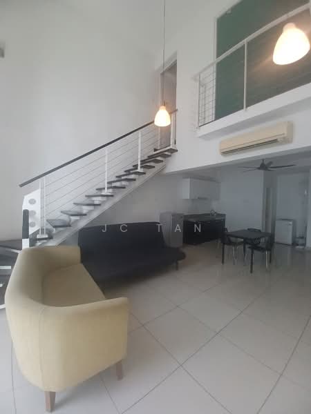 Servis Apartment untuk Disewa di The Scott Garden SOHO - JC Tan - Living Room - PropertyGuru.com.my