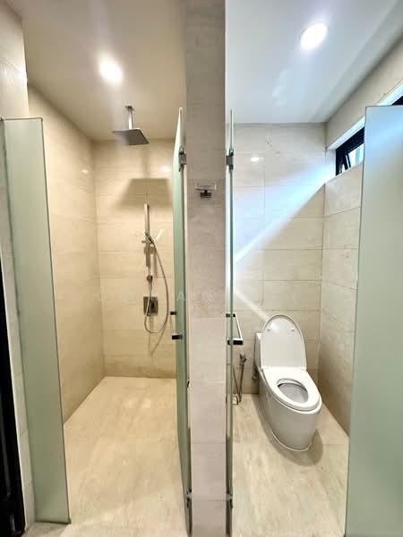 Service Residence for Rent at 10 Stonor - Conan Yii - Bathroom - PropertyGuru.com.my