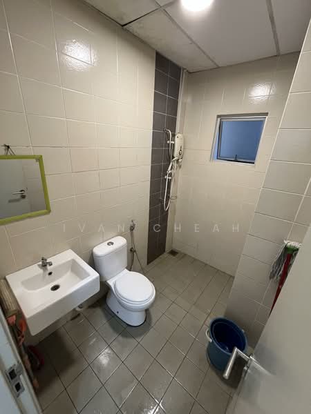 Service Residence for Sale at I Residence - Ivan Cheah - Bathroom - PropertyGuru.com.my
