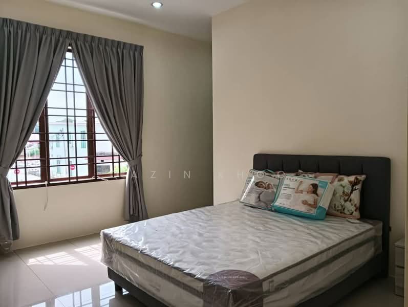 Semi-Detached House for Sale in Taman Pari (Ipoh) - Qazin Khoo - Bedroom - PropertyGuru.com.my
