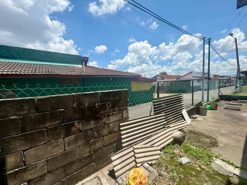 Rumah Teres 1 Tingkat untuk Dijual di Taman Ungku Tun Aminah (Skudai) - Kylo Chin - Exterior - PropertyGuru.com.my