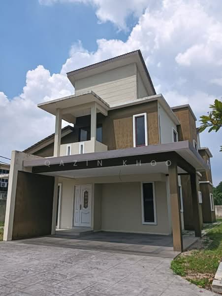 Bungalow for Sale in Taman Pari (Ipoh) - Qazin Khoo - Exterior - PropertyGuru.com.my