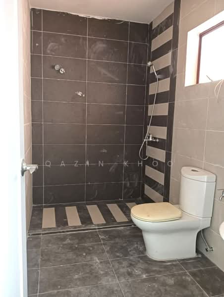 Bungalow for Sale in Taman Pari (Ipoh) - Qazin Khoo - Bathroom - PropertyGuru.com.my