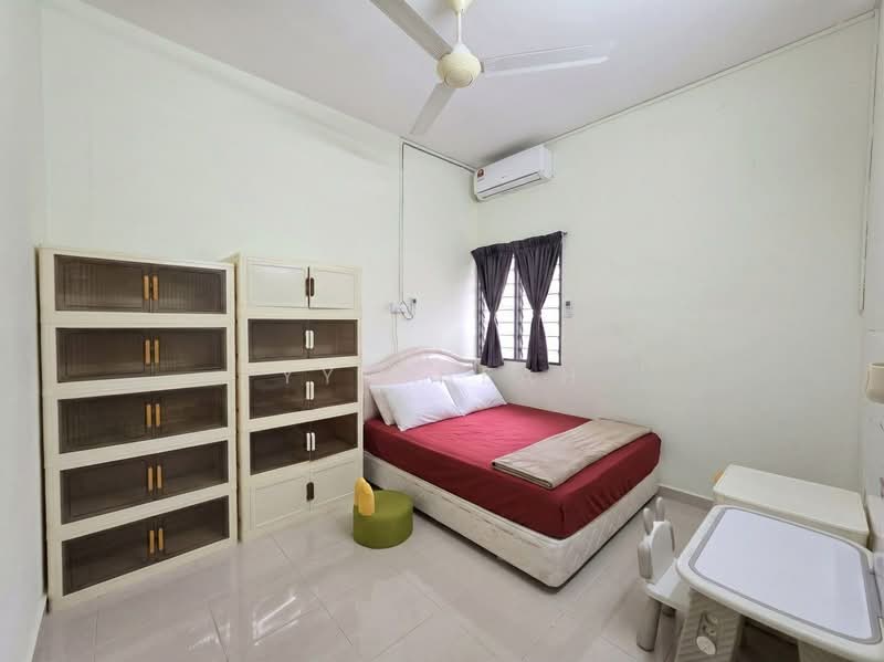 2-storey Terraced House for Sale in Panorama Lapangan Perdana (Ipoh) - YY Cheah - Bedroom - PropertyGuru.com.my