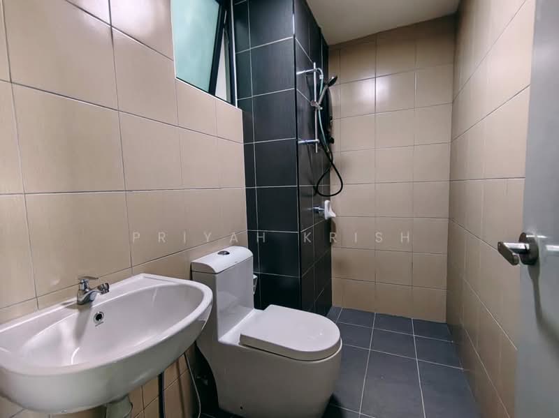Servis Apartment untuk Disewa di Bayu Residensi - PRIYAH KRISH - Bathroom - PropertyGuru.com.my