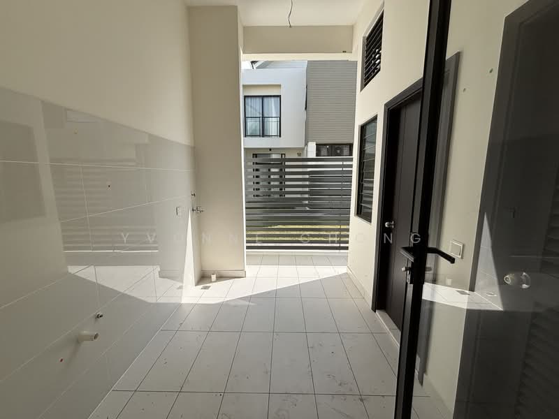 Rumah Teres untuk Dijual di Medini (Iskandar Puteri (Nusajaya)) - Yvonne Chong - Exterior - PropertyGuru.com.my