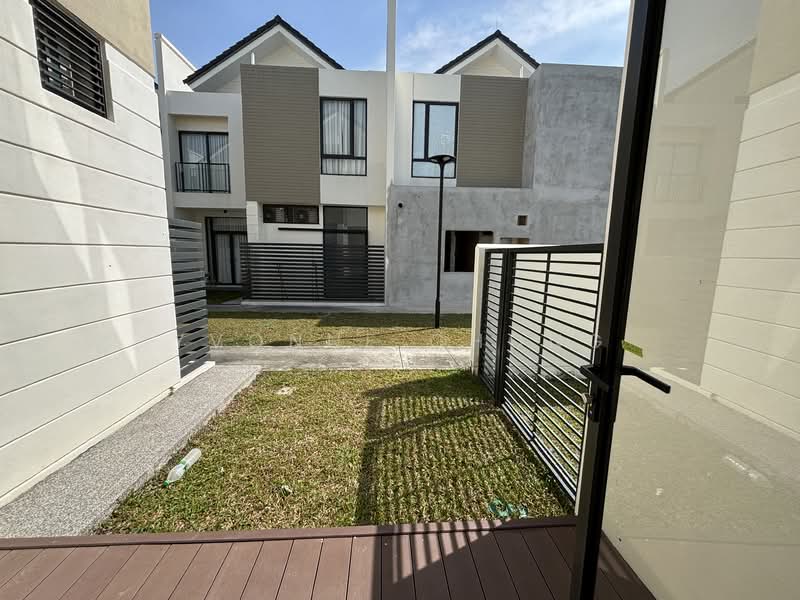 Rumah Teres untuk Dijual di Medini (Iskandar Puteri (Nusajaya)) - Yvonne Chong - Exterior - PropertyGuru.com.my