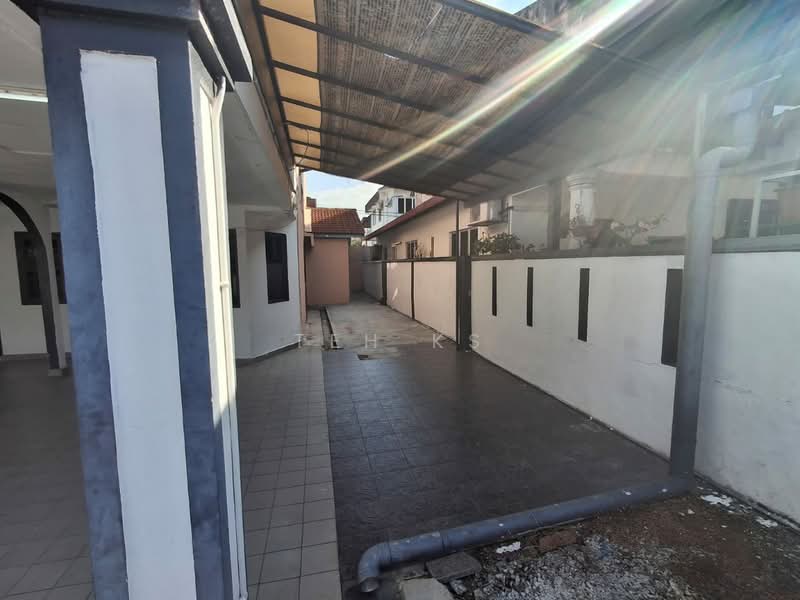 Rumah Teres 2 Tingkat untuk Dijual di Taman Rasah Jaya (Rasah) - Teh KS - Exterior - PropertyGuru.com.my