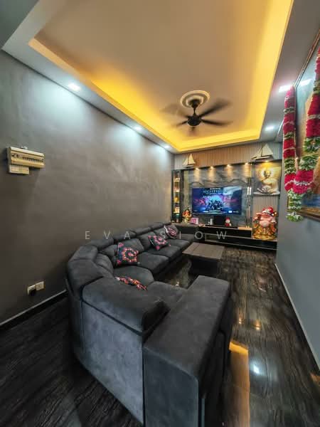 Rumah Teres 1 Tingkat untuk Dijual di Taman Kempas Indah (Tebrau) - Eva Siow - Living Room - PropertyGuru.com.my