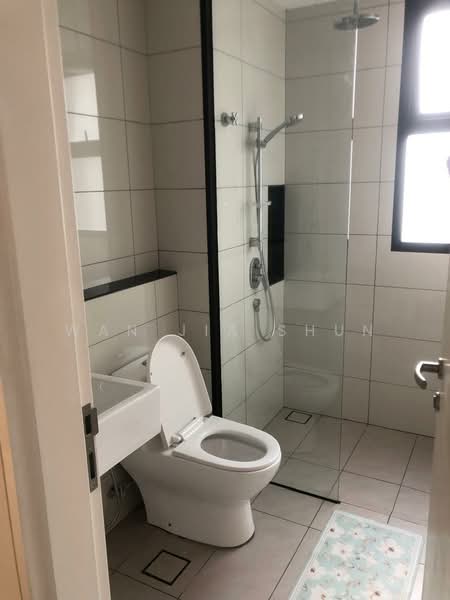 Servis Apartment untuk Disewa di Duta Park Residences - Wan Jia Shun - Bathroom - PropertyGuru.com.my
