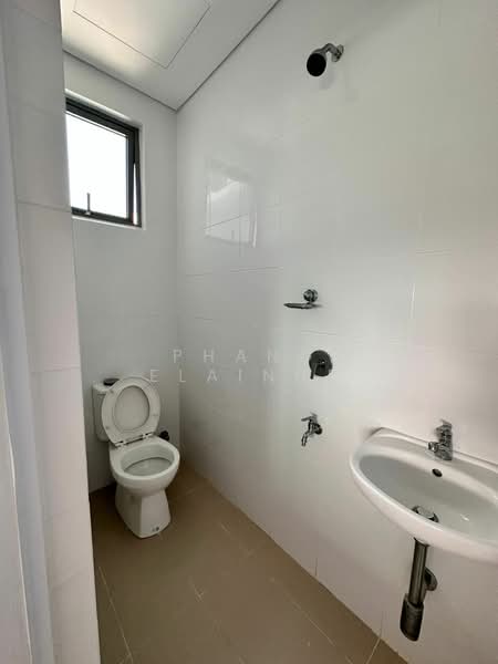 Service Residence for Sale at Southern Marina Residences - Phang Elainne - Bathroom - PropertyGuru.com.my