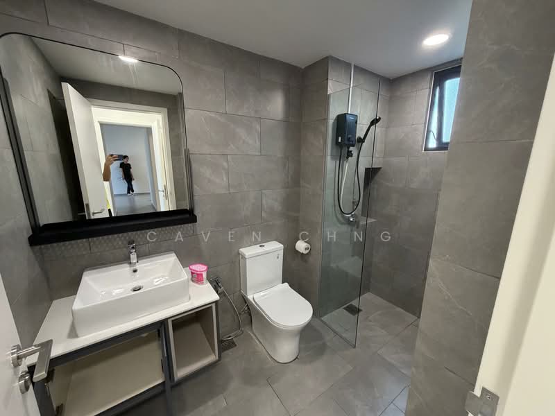 Servis Apartment untuk Dijual di D'Ivo - Caven Chng - Bathroom - PropertyGuru.com.my