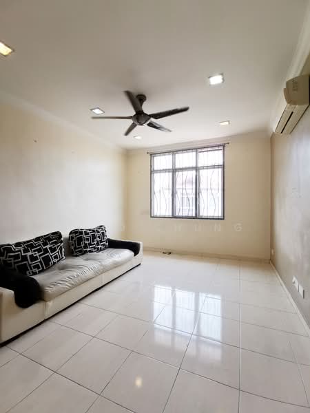 Townhouse for Sale in Johor Bahru (Johor) - Jojo Chung - Living Room - PropertyGuru.com.my
