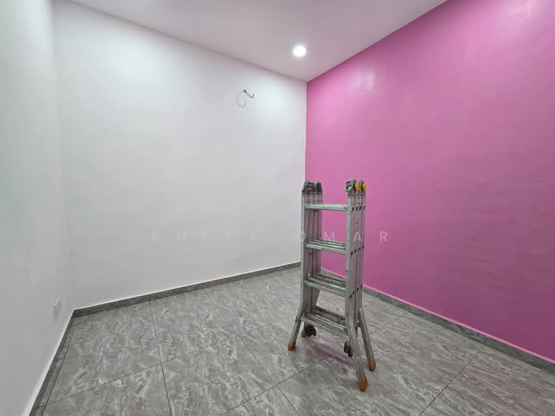 1-storey Terraced House for Sale in Taman Menara Maju (Klang) - Anita Omar - Interior - PropertyGuru.com.my