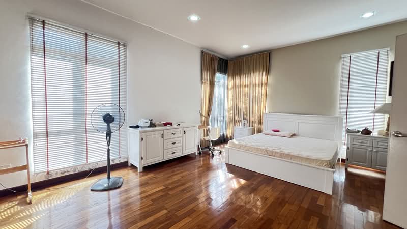 2.5-storey Terraced House for Sale in Kajang (Selangor) - Esharani . - PropertyGuru.com.my