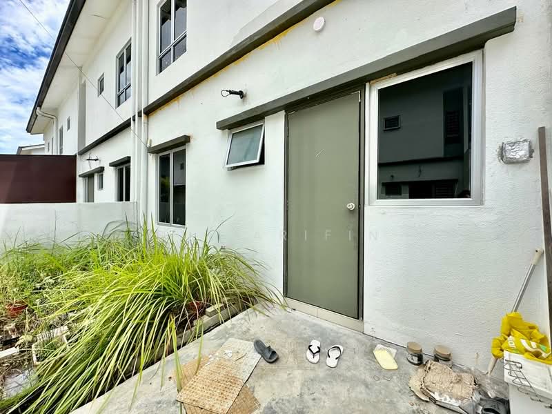Rumah Teres untuk Dijual di Kuala Selangor (Selangor) - Sue Arifin - Exterior - PropertyGuru.com.my