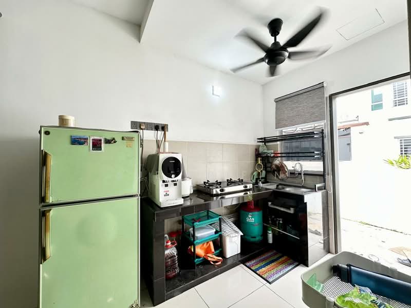 Rumah Teres untuk Dijual di Kuala Selangor (Selangor) - Sue Arifin - Kitchen - PropertyGuru.com.my