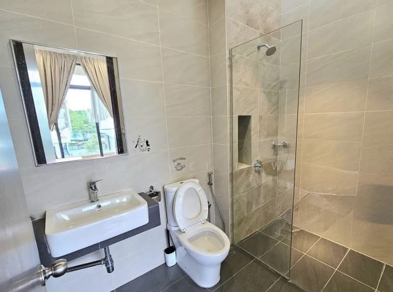 Rumah Berkembar untuk Dijual di Eco Sanctuary (Telok Panglima Garang) - Wei Wei Low - Bathroom - PropertyGuru.com.my