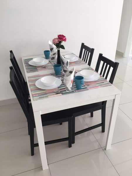 Servis Apartment untuk Dijual di 8 Kinrara - Felicia Ng - Dining Room - PropertyGuru.com.my