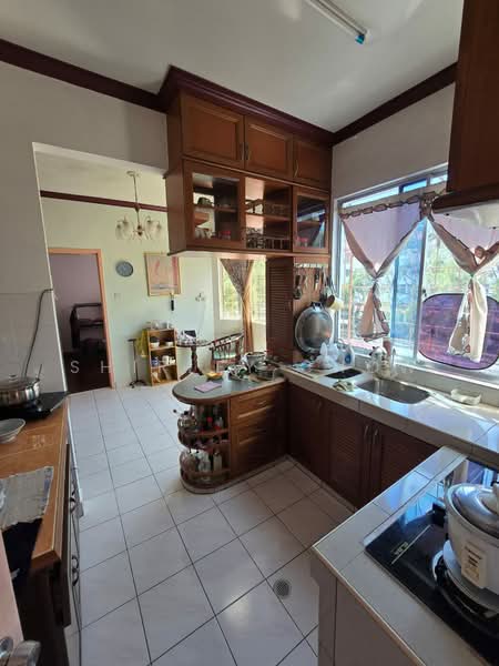 Apartment for Sale at Beverly Hills 3 - shirley Chow - Kitchen - PropertyGuru.com.my