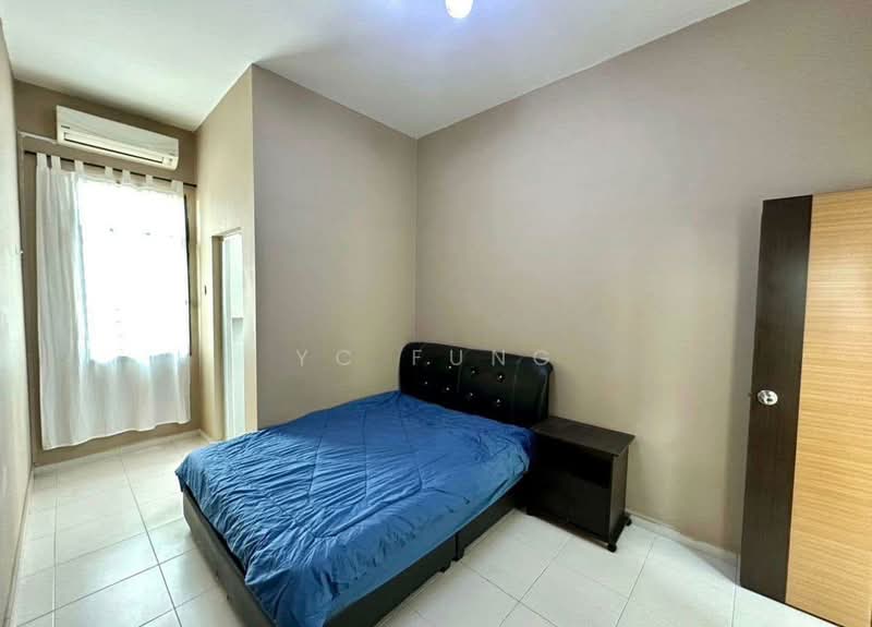 Rumah Teres 2 Tingkat untuk Disewa di Taman Mount Austin (Tebrau) - YC Fung - Bedroom - PropertyGuru.com.my