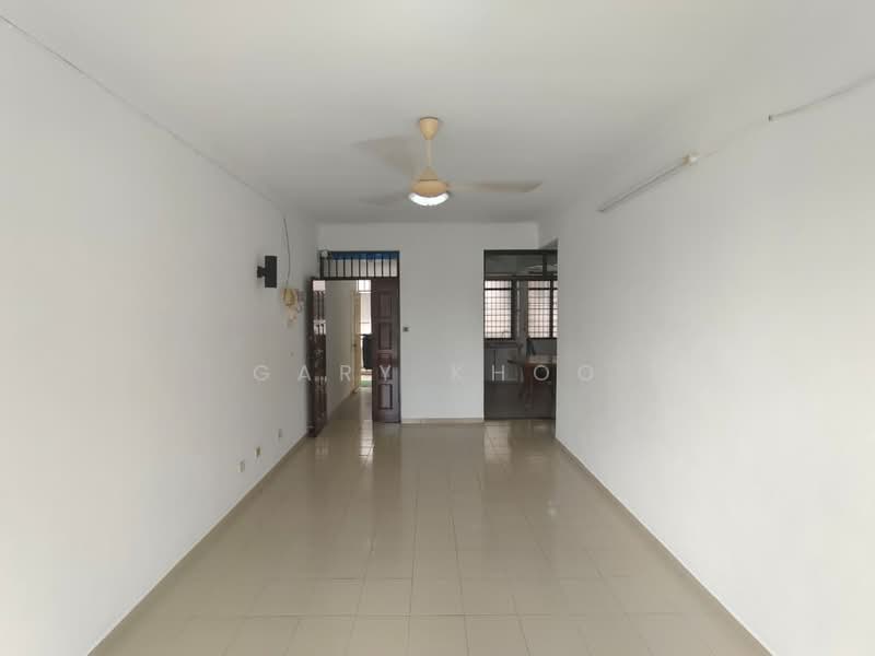Pangsapuri untuk Dijual di Medan Lumba Kuda - Gary Khoo - Living Room - PropertyGuru.com.my