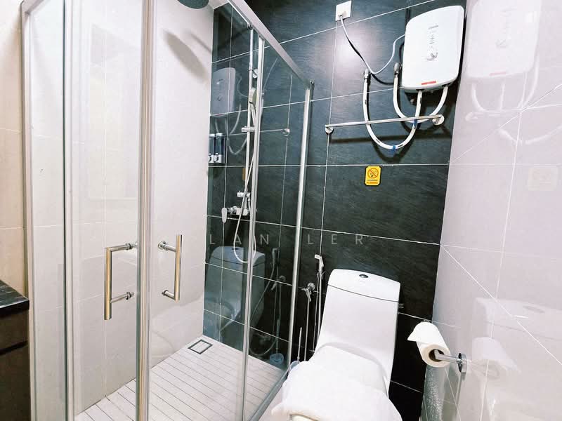 Condominium for Sale at Amberside @ Country Garden Danga Bay - Alan Ler - PropertyGuru.com.my