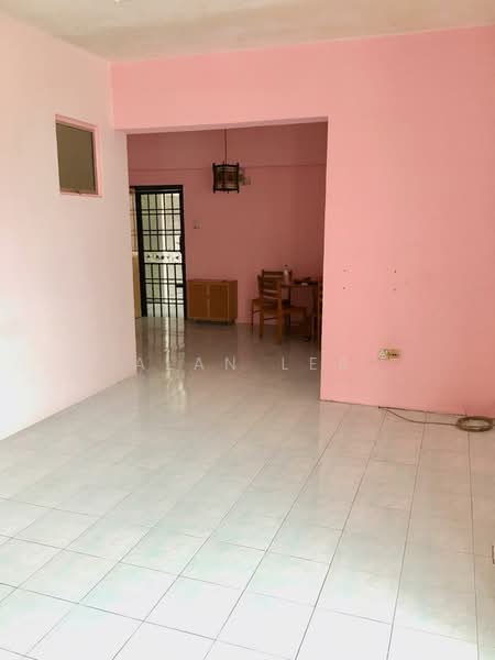 Pangsapuri untuk Dijual di Sri Impian Apartment - Alan Ler - Living Room - PropertyGuru.com.my