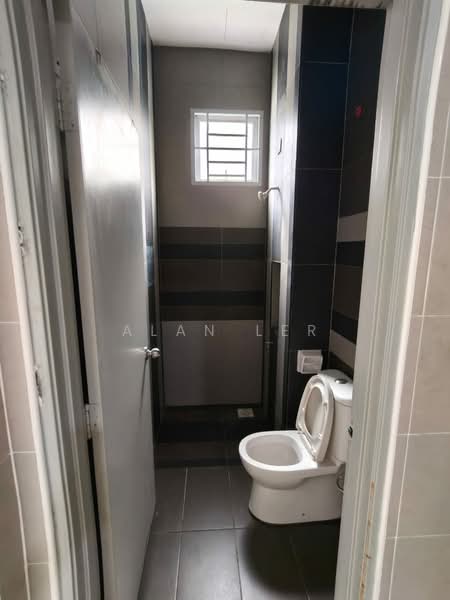 Rumah Kluster untuk Dijual di Taman Pulai Hijauan (Skudai) - Alan Ler - Bathroom - PropertyGuru.com.my
