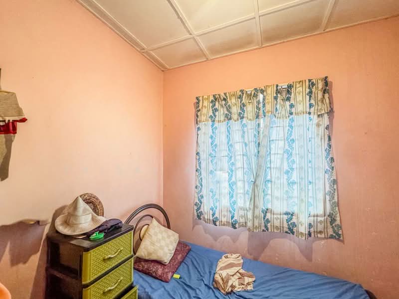 2-storey Terraced House for Sale in Bukit Sentosa (Rawang) - Faisal Abu Omar - Bedroom - PropertyGuru.com.my
