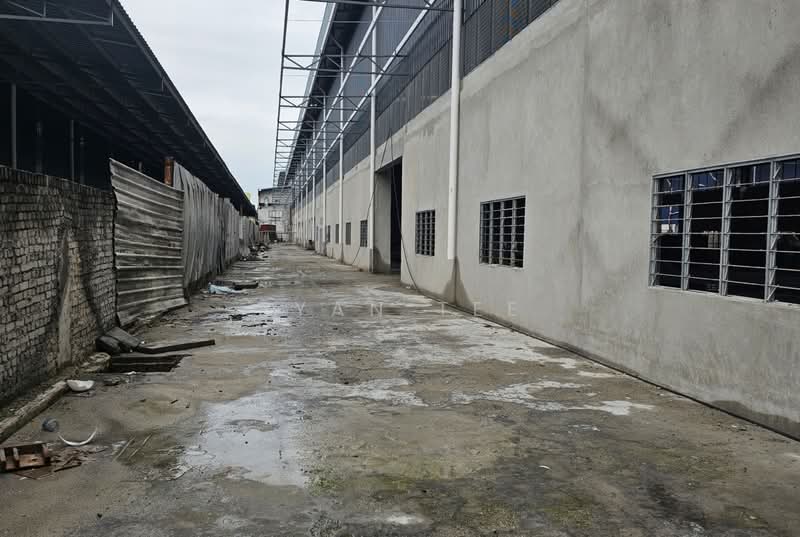 Factory for Rent in Bandar Baru Sungai Buloh (Sungai Buloh) - Ryan Tee - Exterior - PropertyGuru.com.my
