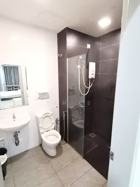 Servis Apartment untuk Disewa di Utropolis Suites 1 - Teh KS - Bathroom - PropertyGuru.com.my