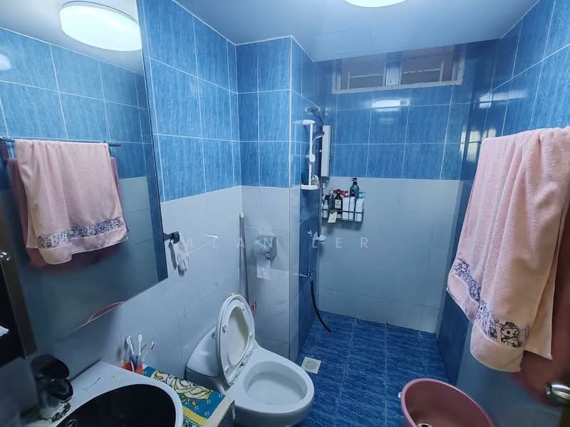 Apartment for Sale at Indah Court Apartment - Alan Ler - Bathroom - PropertyGuru.com.my