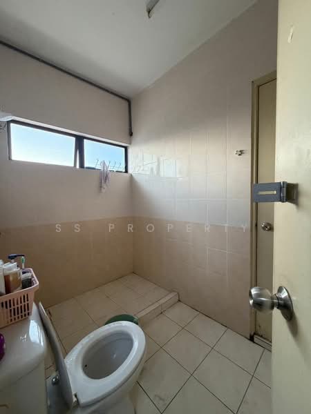 Condominium for Sale at Putra Villa - SS PROPERTY - Bathroom - PropertyGuru.com.my
