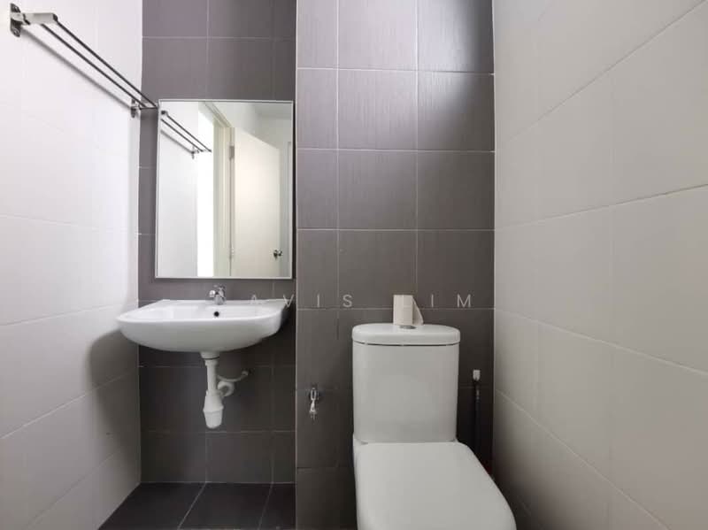 Condominium for Rent at SummerSkye Residences - Davis Lim - Bathroom - PropertyGuru.com.my