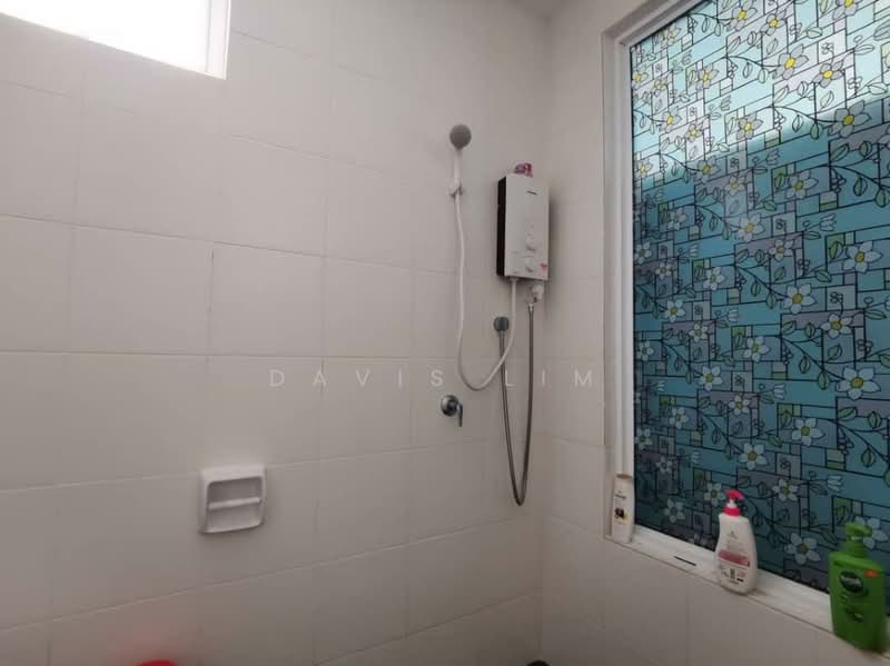 Condominium for Rent at SummerSkye Residences - Davis Lim - Bathroom - PropertyGuru.com.my